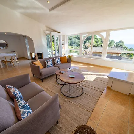 Casa Palmera Con Piscina Privada Vistas Al Mar Y Aire Acondicionado * Tossa de Mar
