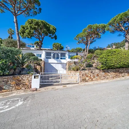 Casa Palmera Con Piscina Privada Vistas Al Mar Y Aire Acondicionado * Tossa de Mar